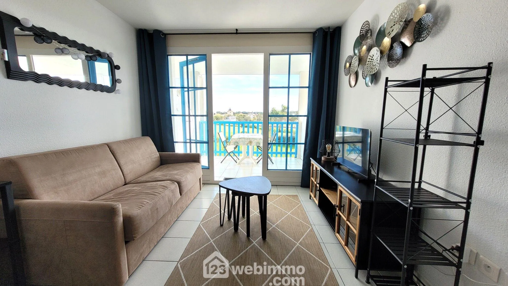 Studio rénové avec terrasse plein sud à Port Bourgenay, proche mer 