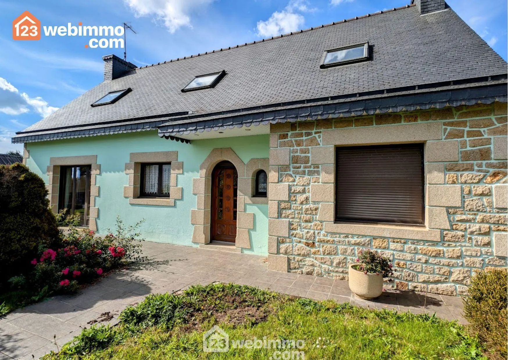 Belle maison de 158m² avec jardin et garage à Callac 