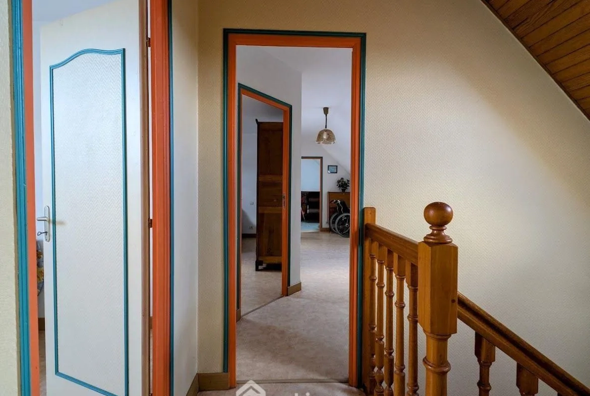 Belle maison de 158m² avec jardin et garage à Callac 