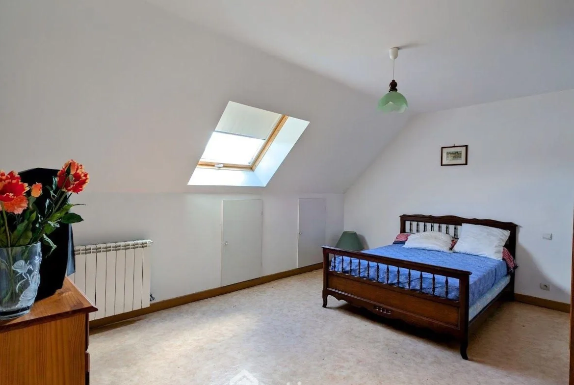Belle maison de 158m² avec jardin et garage à Callac 