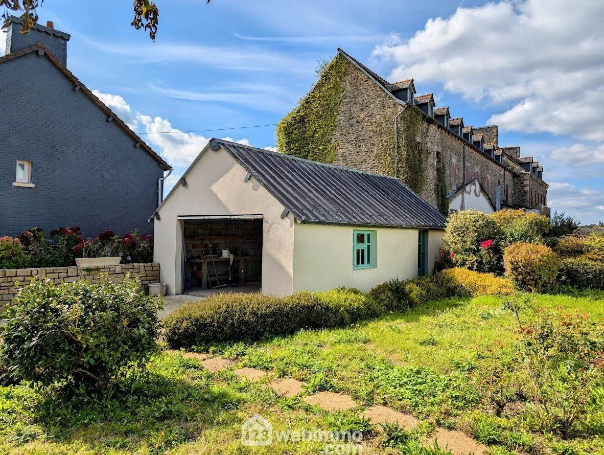 Spacieuse maison familiale à Callac avec jardin et garage – 158m² 
