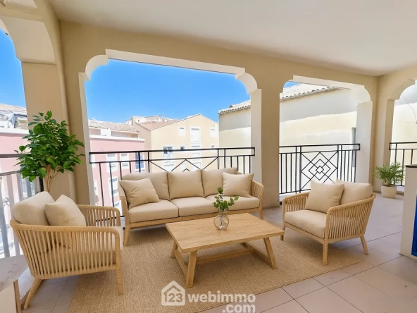 Bel appartement T2 avec terrasse à Sainte-Maxime en vente