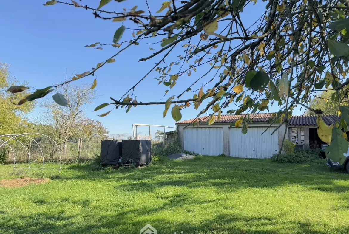 Belle maison en pierre de 160 m² près de Pouzauges avec jardin et dépendance 