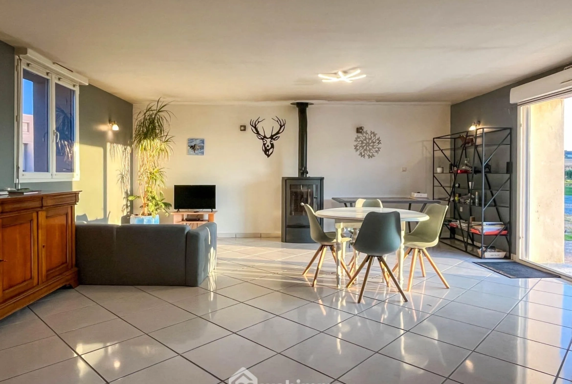 Maison rénovée de 113 m² avec 4 chambres à Bauné, proche Angers 