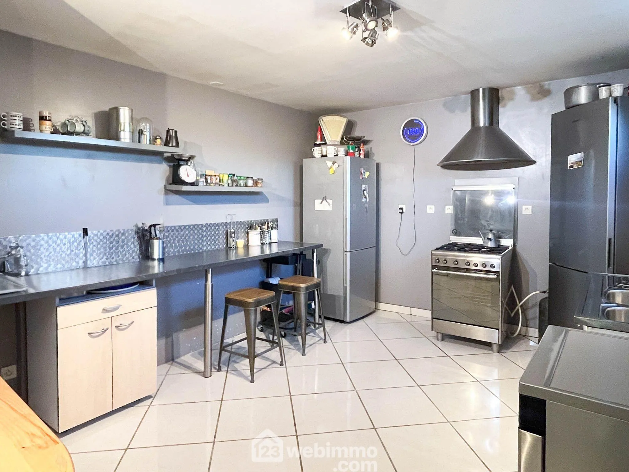 Maison rénovée de 113 m² avec 4 chambres à Bauné, proche Angers 