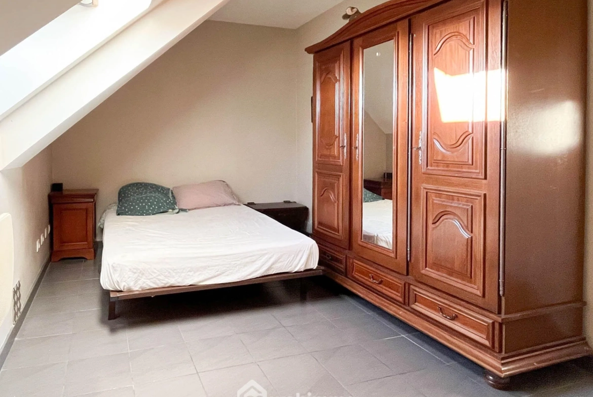 Maison rénovée de 113 m² avec 4 chambres à Bauné, proche Angers 