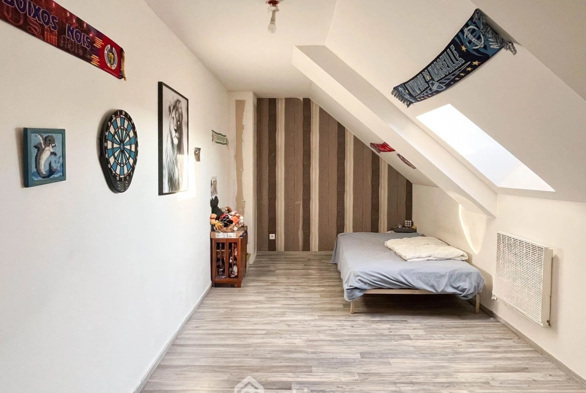 Maison rénovée de 113 m² avec 4 chambres à Bauné, proche Angers 