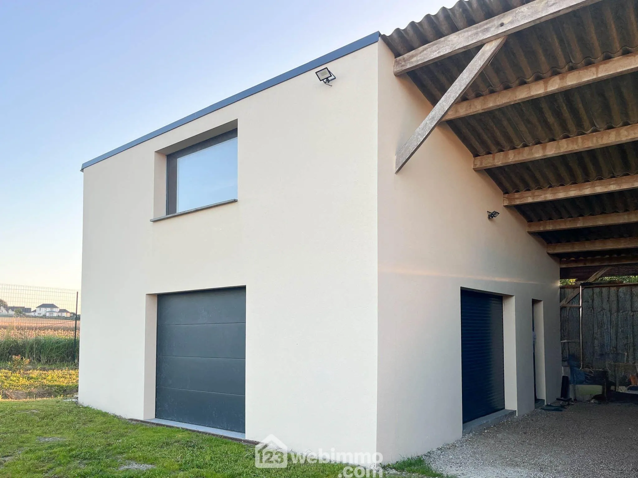 Maison rénovée de 113 m² avec 4 chambres à Bauné, proche Angers 