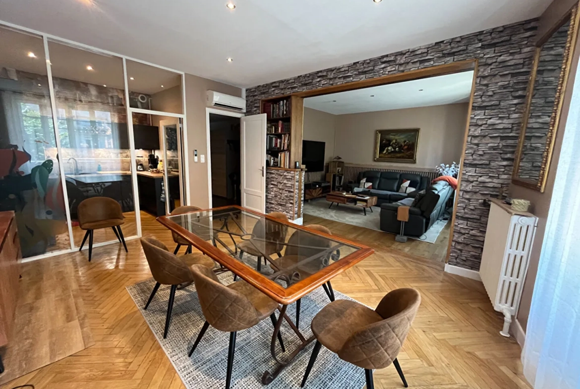 Appartement rénové avec charme ancien au centre de Gap - 3 chambres, lumineux et moderne 