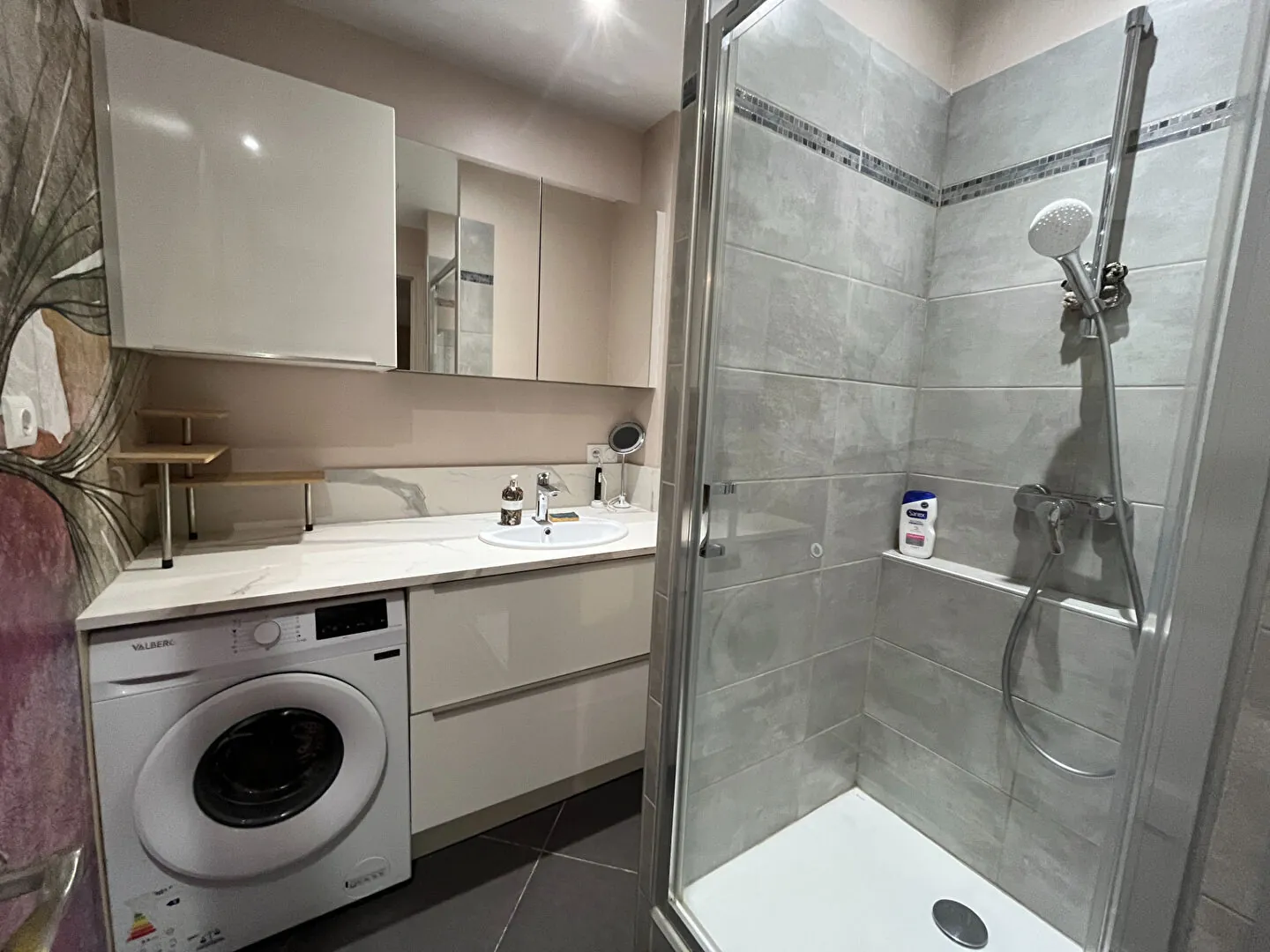 Appartement rénové avec charme ancien au centre de Gap - 3 chambres, lumineux et moderne 