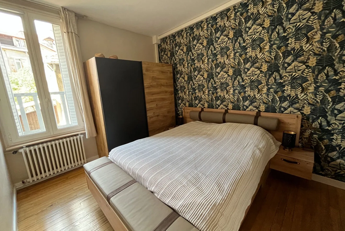 Appartement rénové avec charme ancien au centre de Gap - 3 chambres, lumineux et moderne 