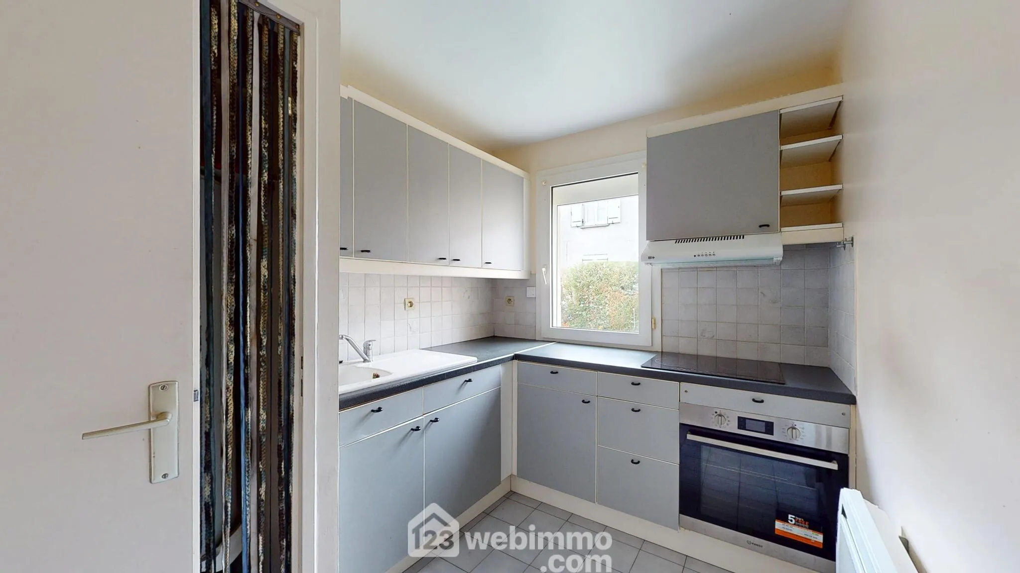 Appartement T2 en rez-de-jardin à vendre à Compiègne, proche de l'UTC 