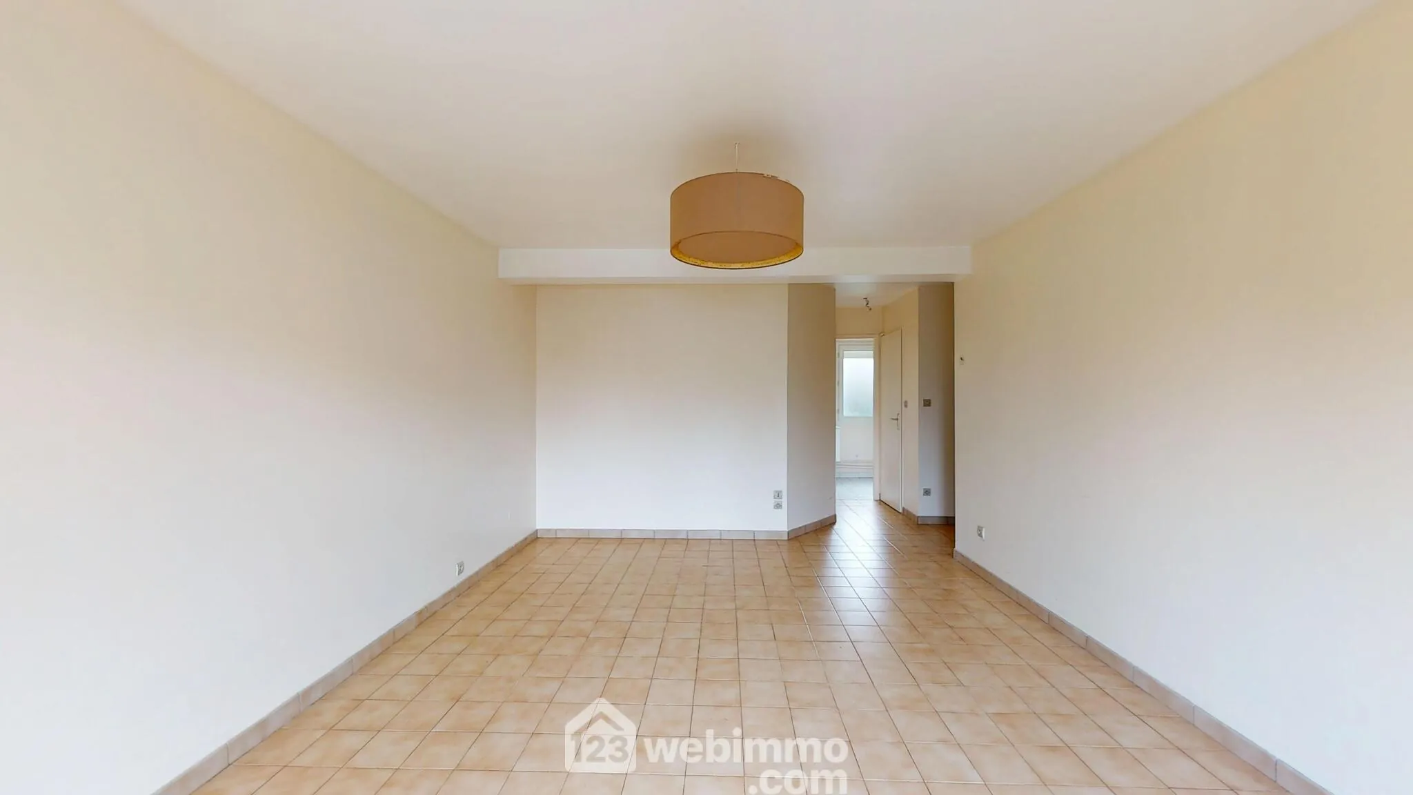 Appartement T2 en rez-de-jardin à vendre à Compiègne, proche de l'UTC 