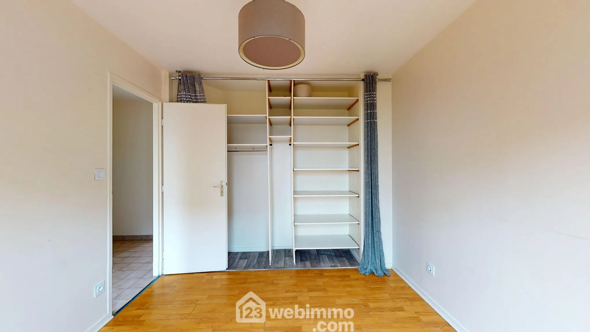 Appartement T2 en rez-de-jardin à vendre à Compiègne, proche de l'UTC 