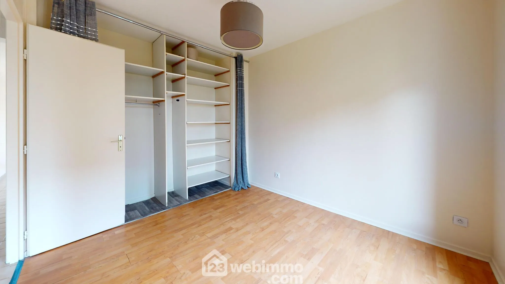Appartement T2 en rez-de-jardin à vendre à Compiègne, proche de l'UTC 