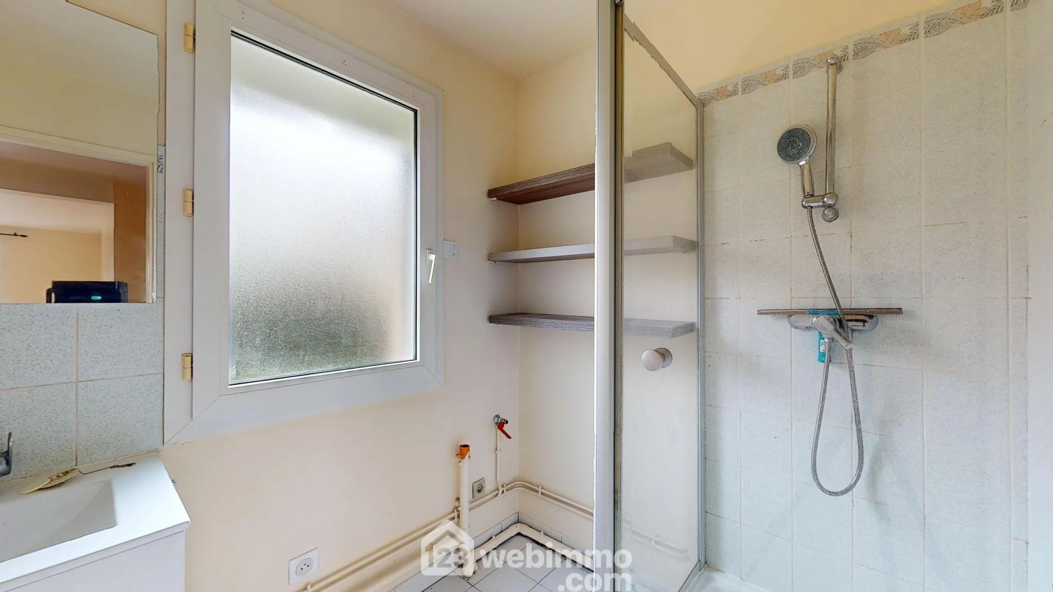 Appartement T2 en rez-de-jardin à vendre à Compiègne, proche de l'UTC 