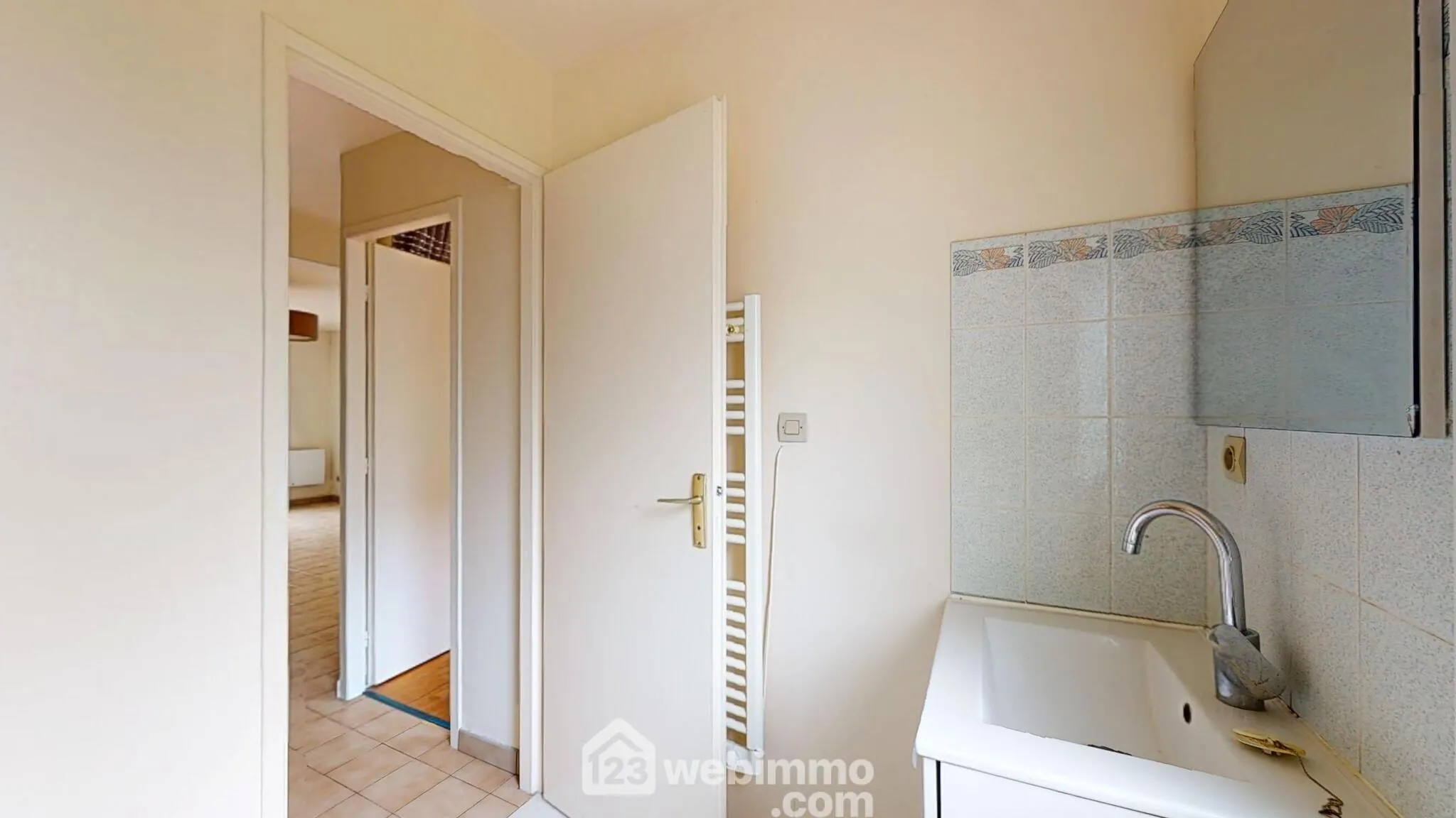 Appartement T2 en rez-de-jardin à vendre à Compiègne, proche de l'UTC 