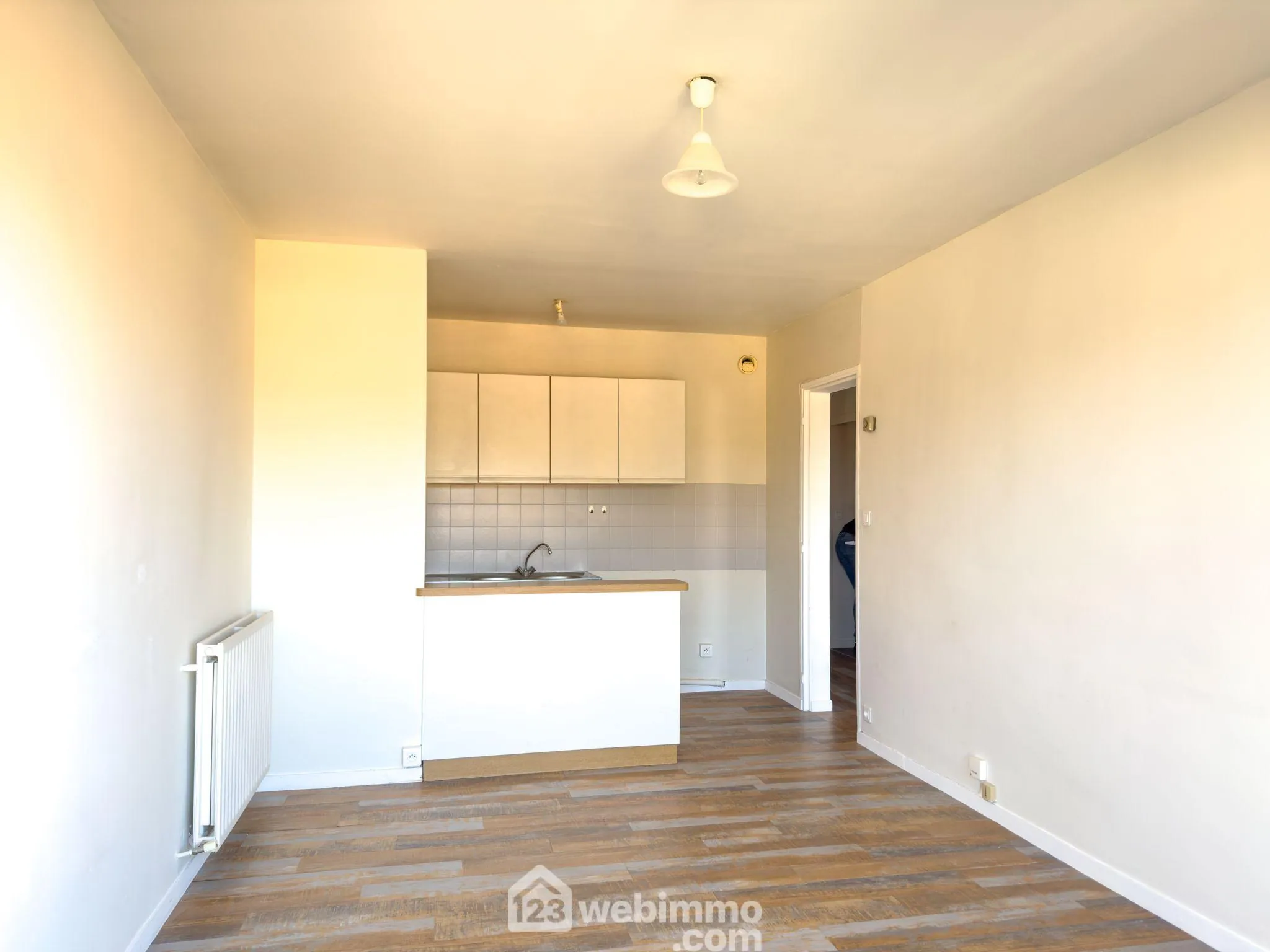 Appartement de 40 m² à Cholet centre-ville avec terrasse et cave 