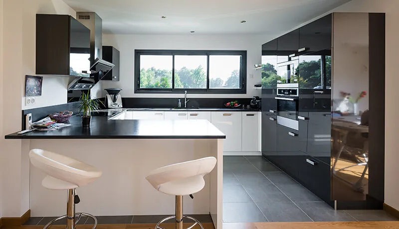 Maison neuve de 100 m² à Fleury avec 3 chambres, design moderne et garanties décennale 