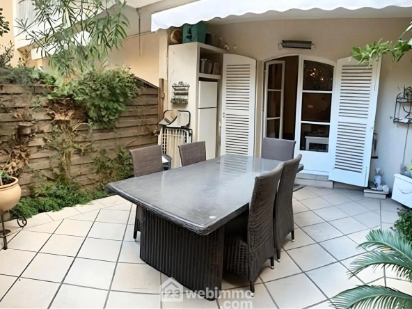 Charmant duplex en centre-ville de Sainte-Maxime avec terrasse de 25 m²