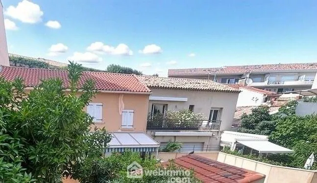 Charmant duplex en centre-ville de Sainte-Maxime avec terrasse de 25 m² 