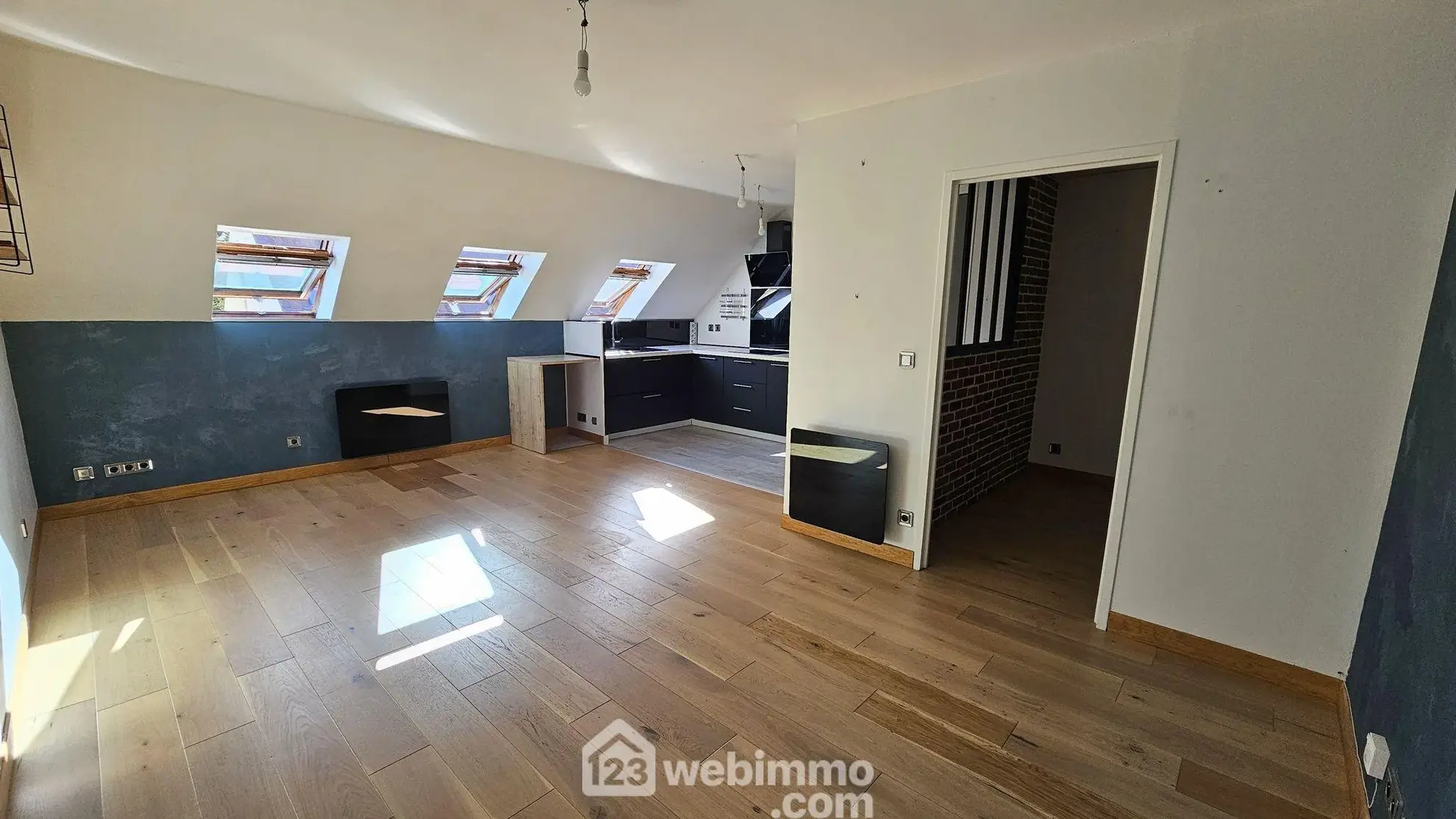 Charmant appartement de 46 m² à Moret sur Loing – Dernier étage, parking, cave 