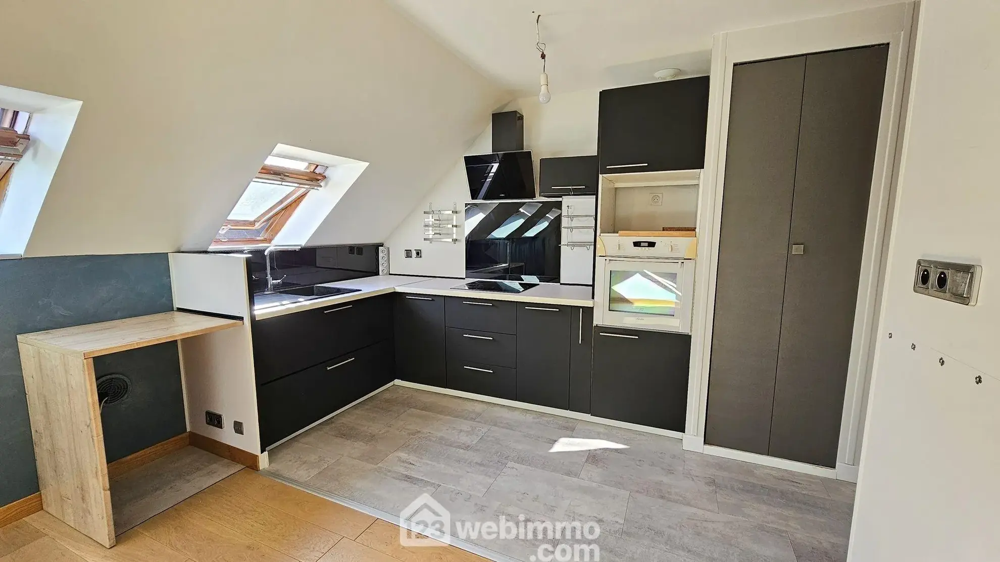 Charmant appartement de 46 m² à Moret sur Loing – Dernier étage, parking, cave 