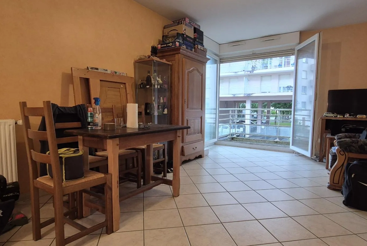 Appartement 2 pièces à Dijon avec balcon et parking privé 