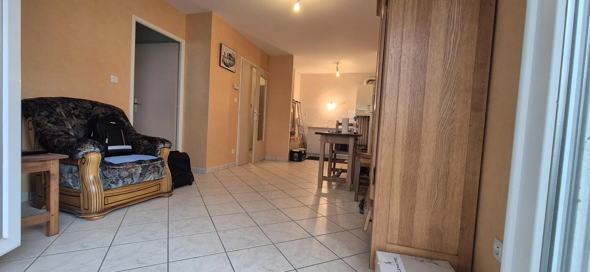 Appartement 2 pièces à Dijon avec balcon et parking privé 