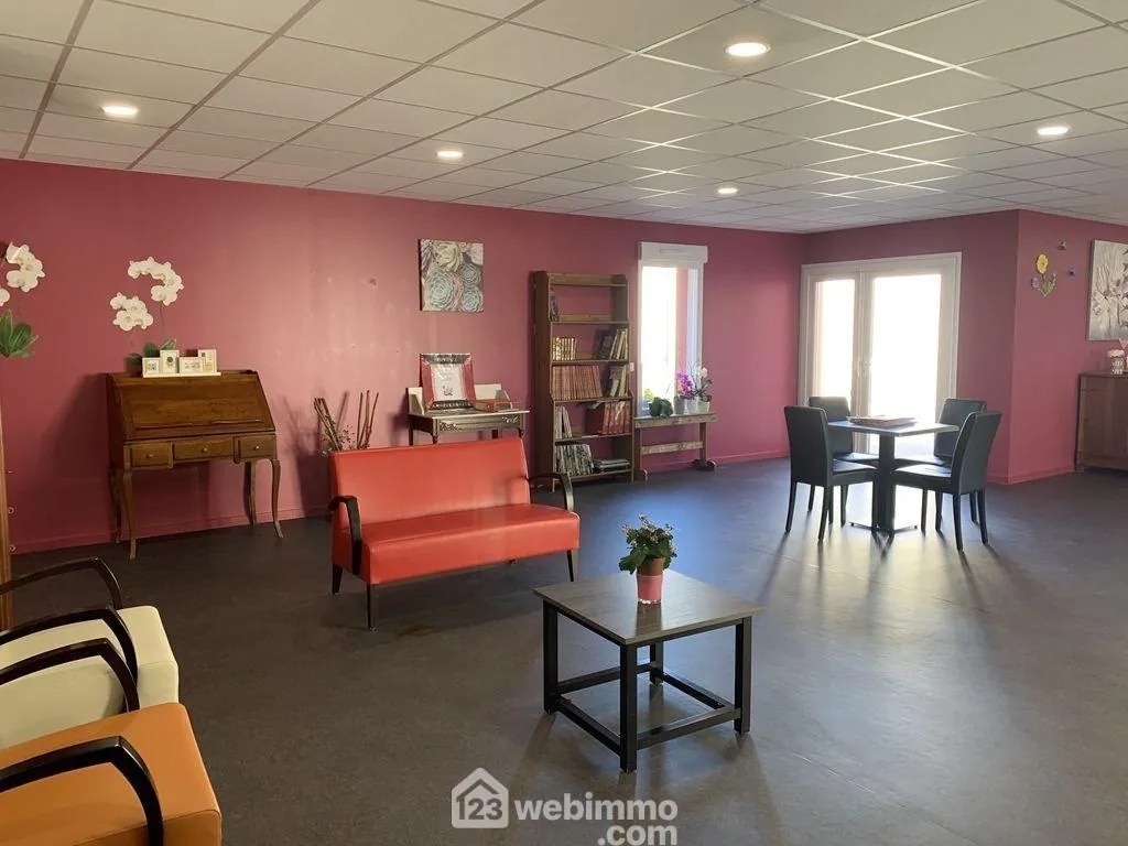 Studio meublé en résidence seniors à Mazé-Milon - Investissement rentable 