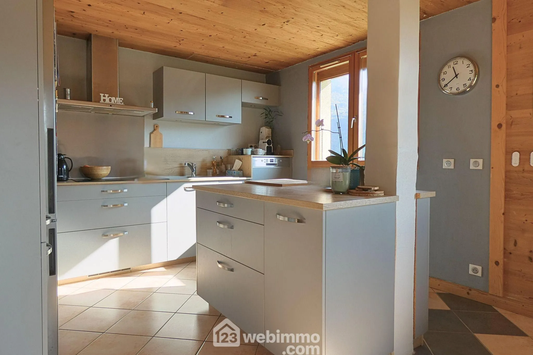Appartement T4 en rez-de-jardin avec jardin à Marthod 