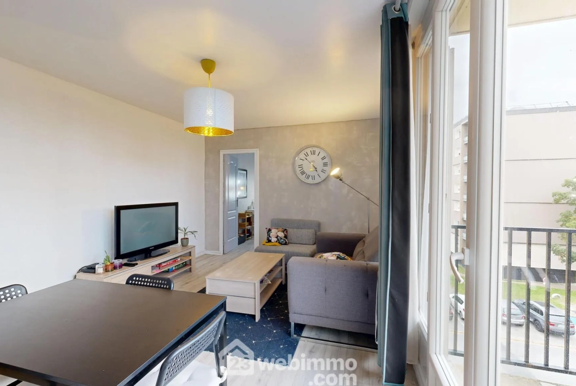 Appartement T4 à Compiègne avec revenu locatif de 1020€ par mois 