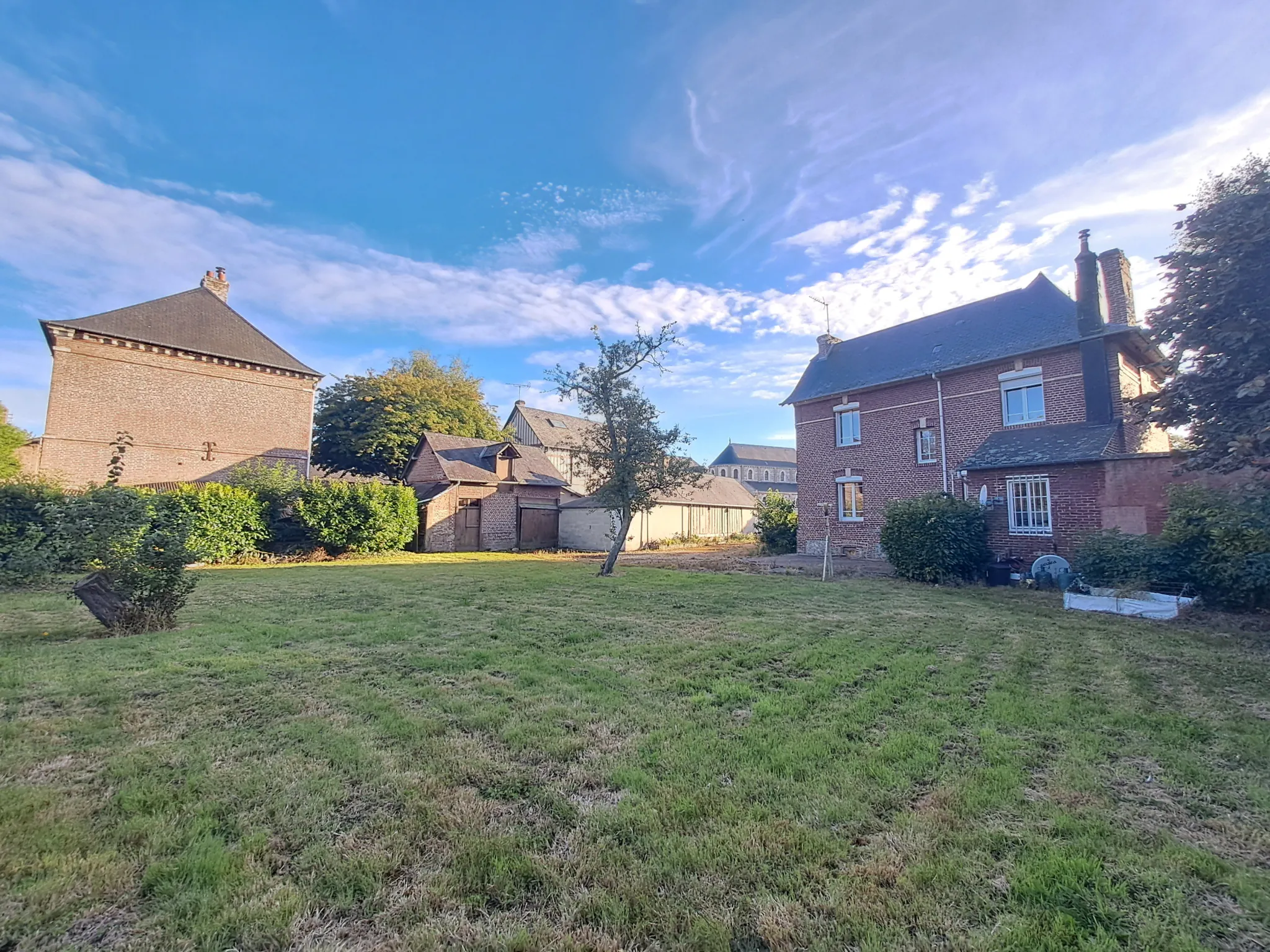 Belle maison de 110 m² avec jardin à VEULES-LES-ROSES (76460) 