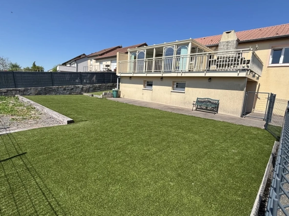 Maison 115 m² à Morhange avec 3 chambres, terrasse et garage