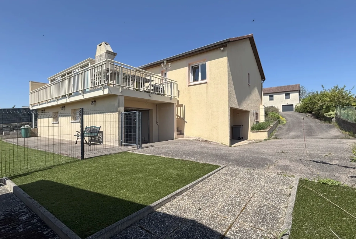 Maison 115 m² à Morhange avec 3 chambres, terrasse et garage 