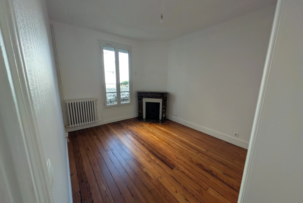 Charmant appartement de 2 pièces à Asnières-sur-Seine avec cave et charmant cachet ancien 