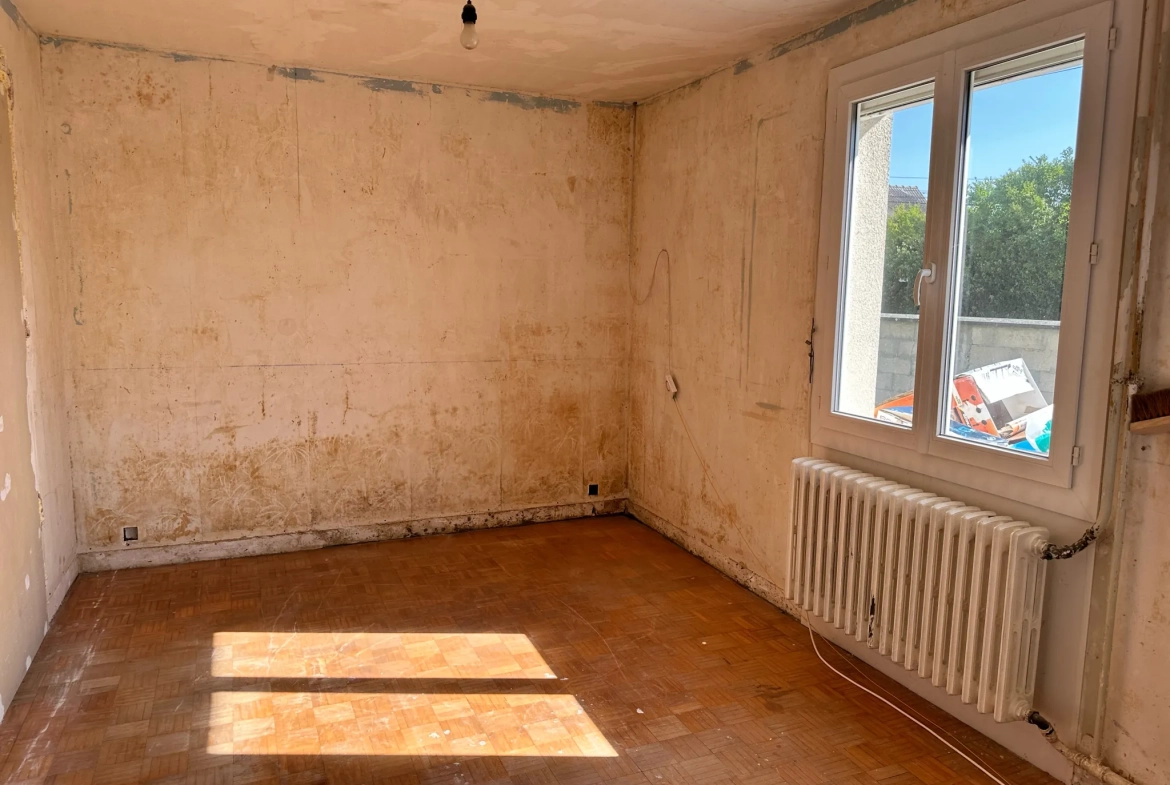 Maison de 80 m² avec terrain de 734 m² à Saint-Leu-D'Esserent 