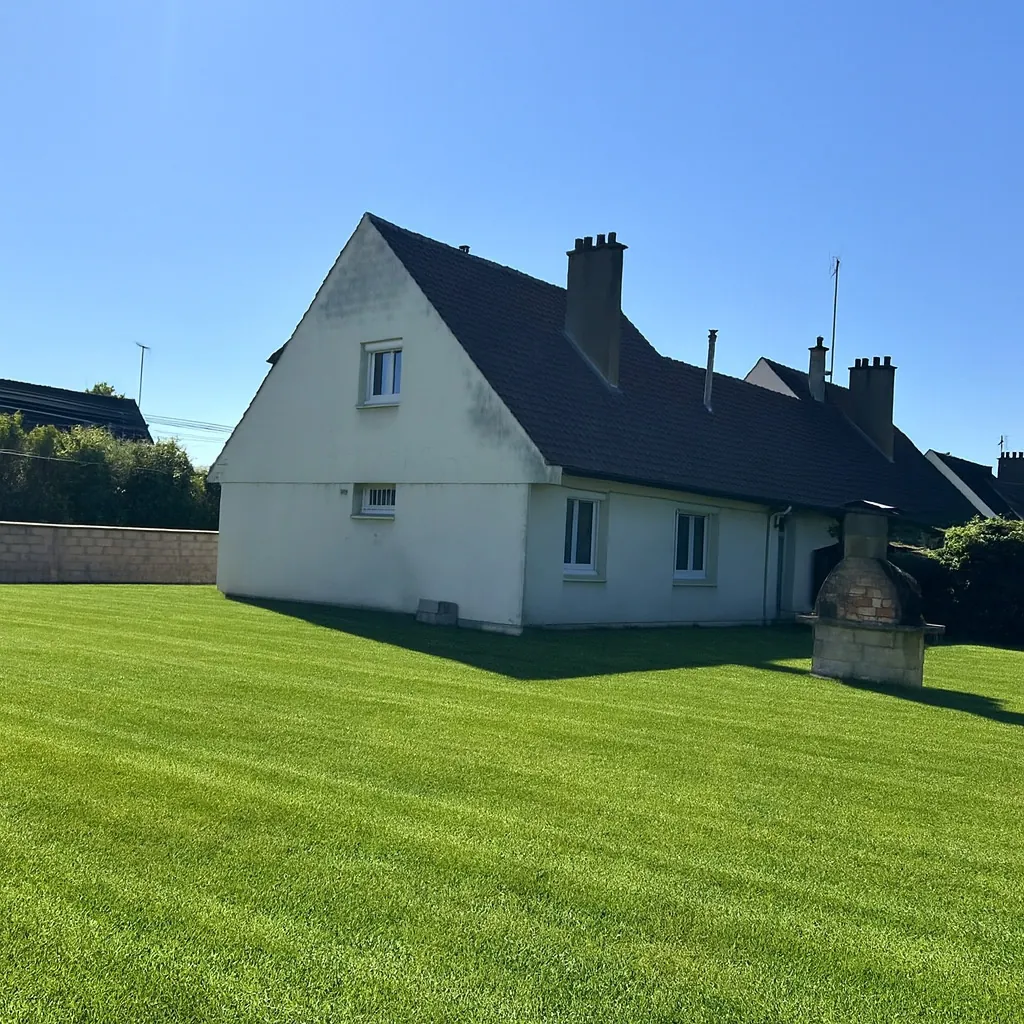 Maison de 80 m² avec terrain de 734 m² à Saint-Leu-D'Esserent 