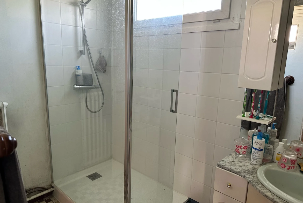 Maison de 80 m² avec terrain de 734 m² à Saint-Leu-D'Esserent 