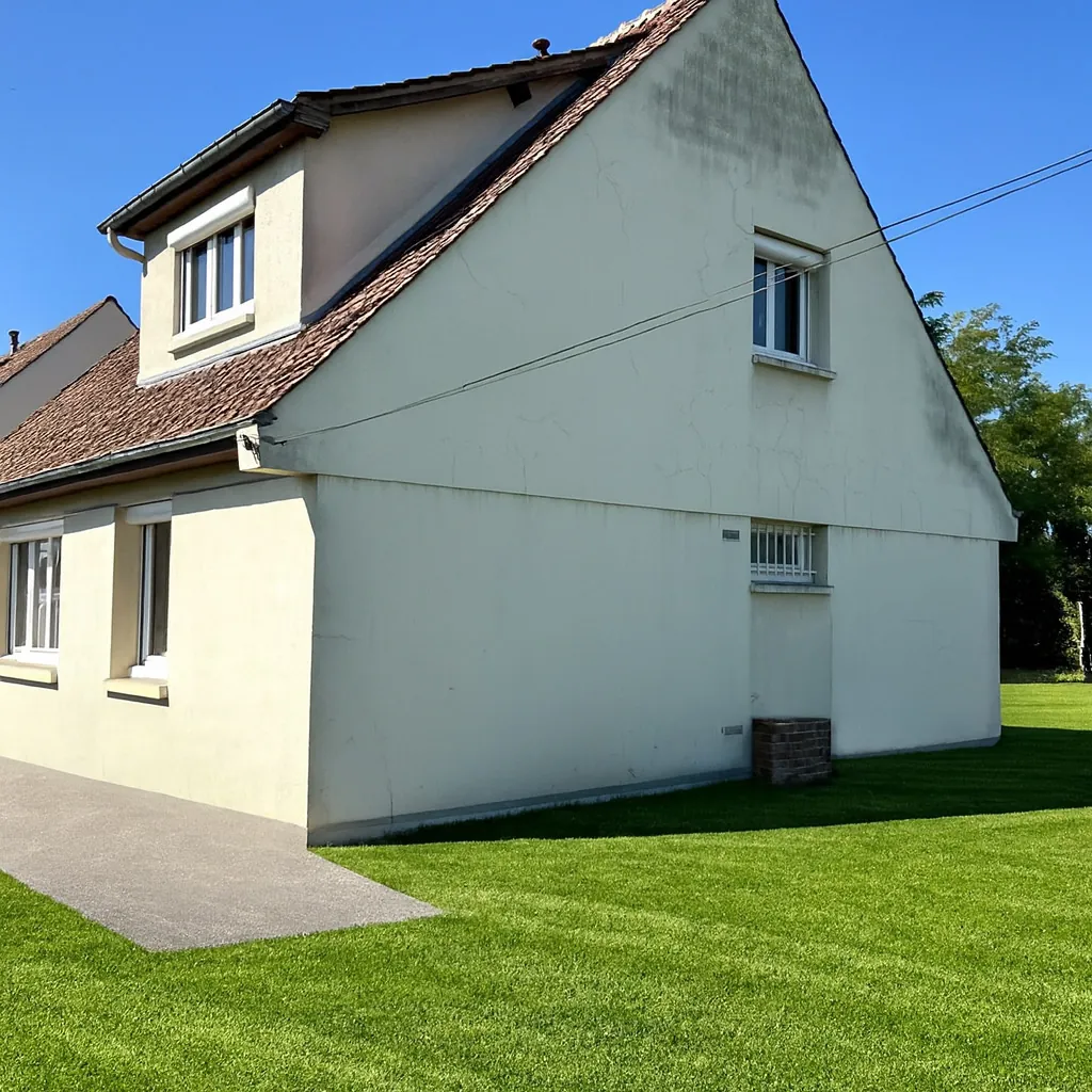 Maison de 80 m² avec terrain de 734 m² à Saint-Leu-D'Esserent 