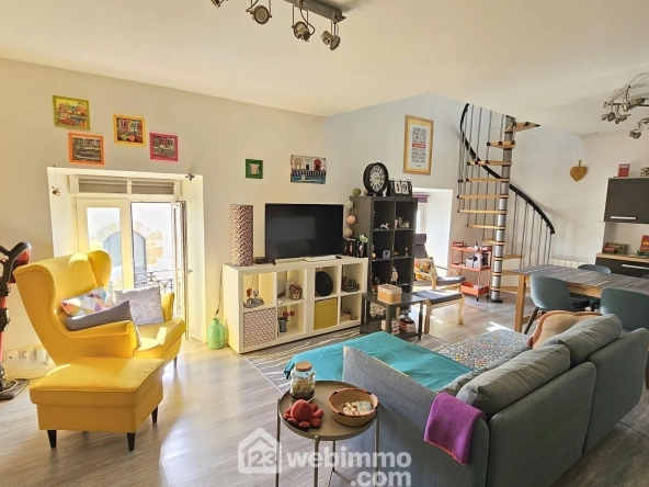 A vendre duplex lumineux de 69m² à Puiseaux, centre-ville