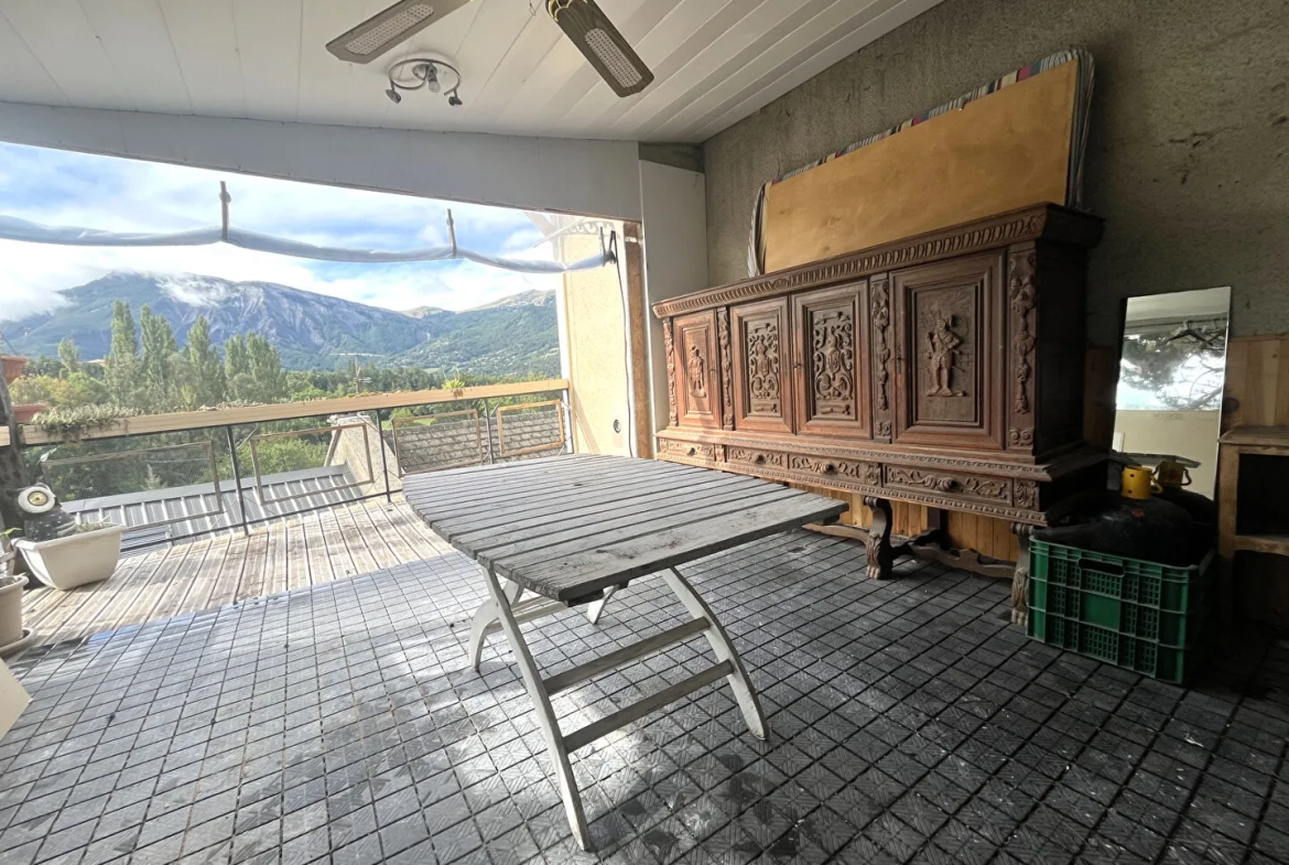 Maison de village avec vue imprenable sur Céüse à La Roche des Arnauds 