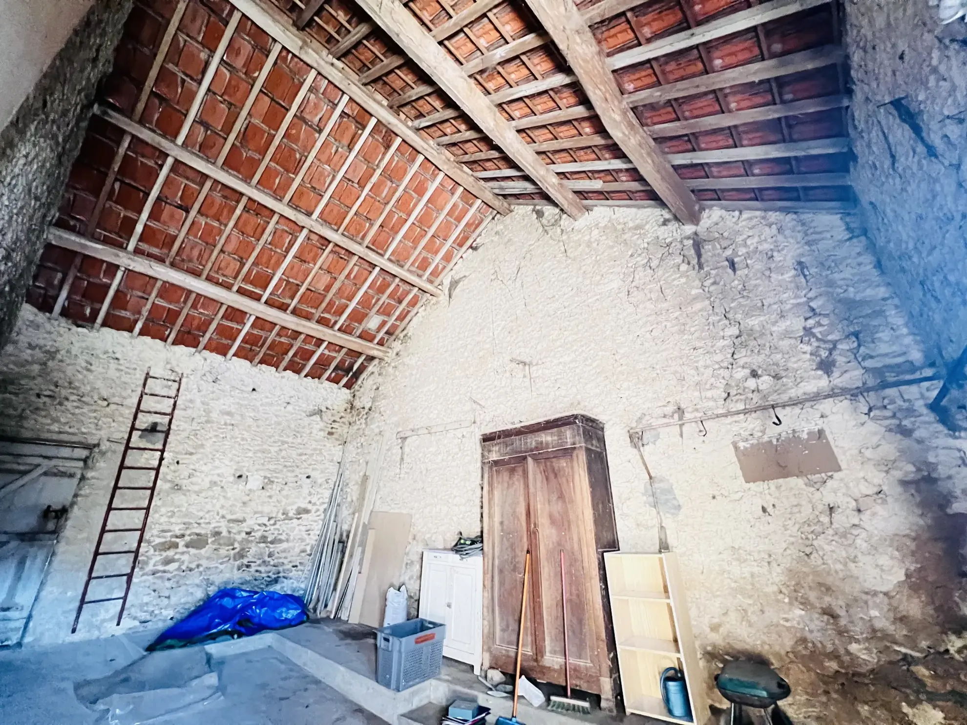 Longère avec grange, jardin et potentiel d’aménagement à Aunay-sous-Auneau 