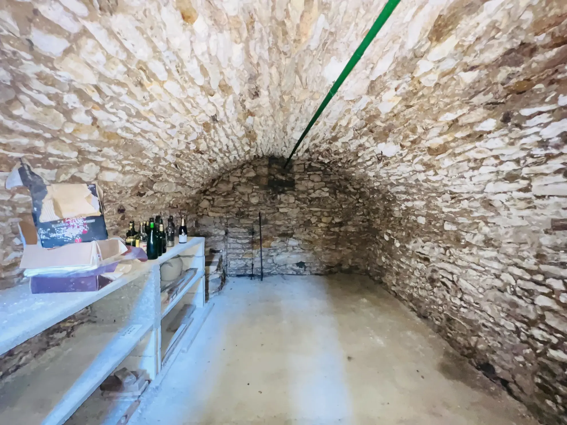 Longère avec grange, jardin et potentiel d’aménagement à Aunay-sous-Auneau 