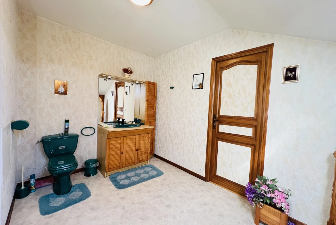 Longère avec grange, jardin et potentiel d’aménagement à Aunay-sous-Auneau 