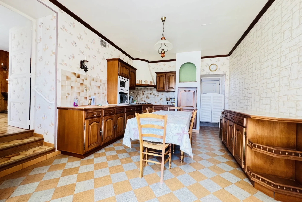 Longère avec grange, jardin et potentiel d’aménagement à Aunay-sous-Auneau 