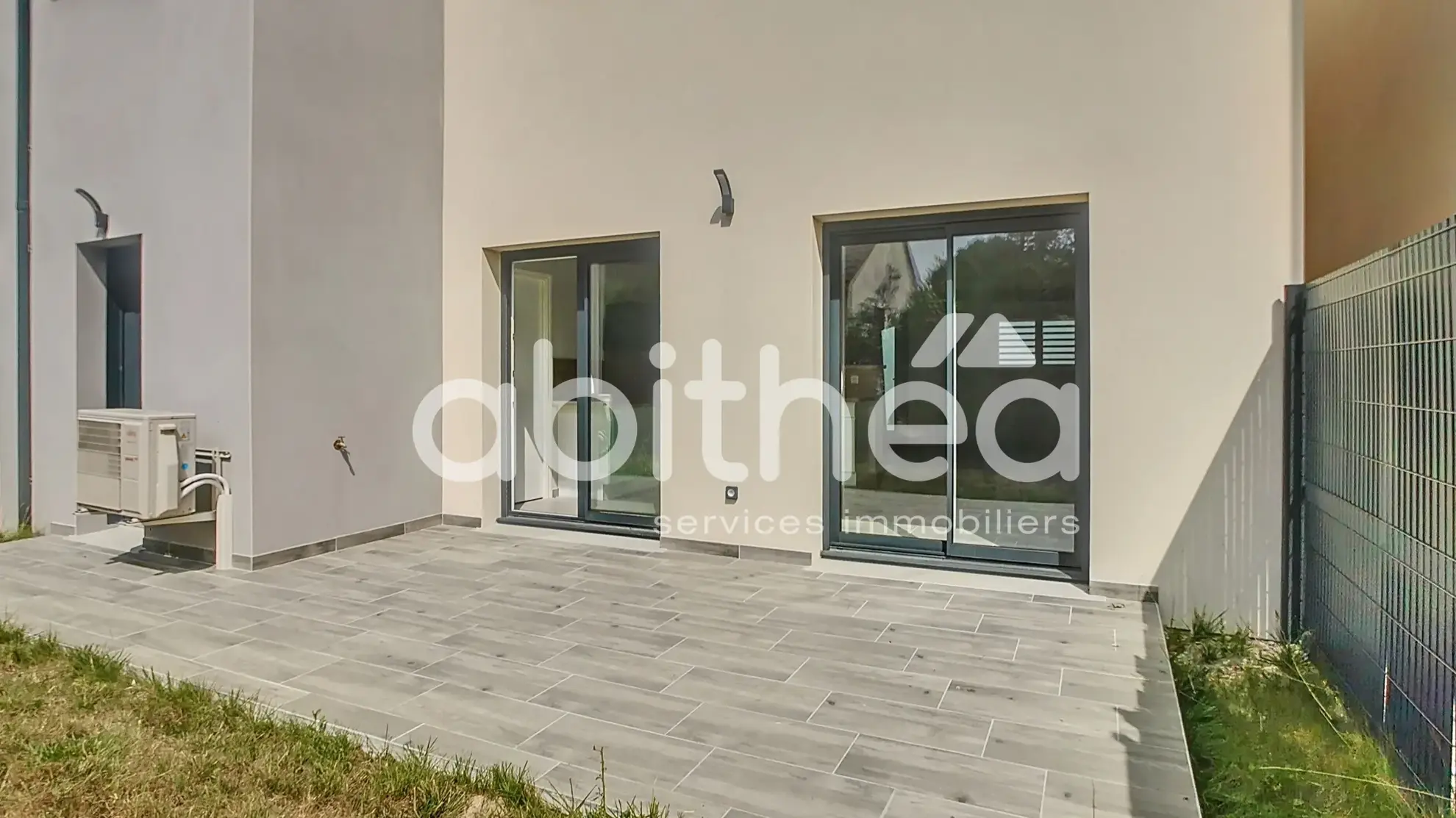 Maison neuve 3 chambres à Saint-André-les-Vergers, confort moderne et jardin 