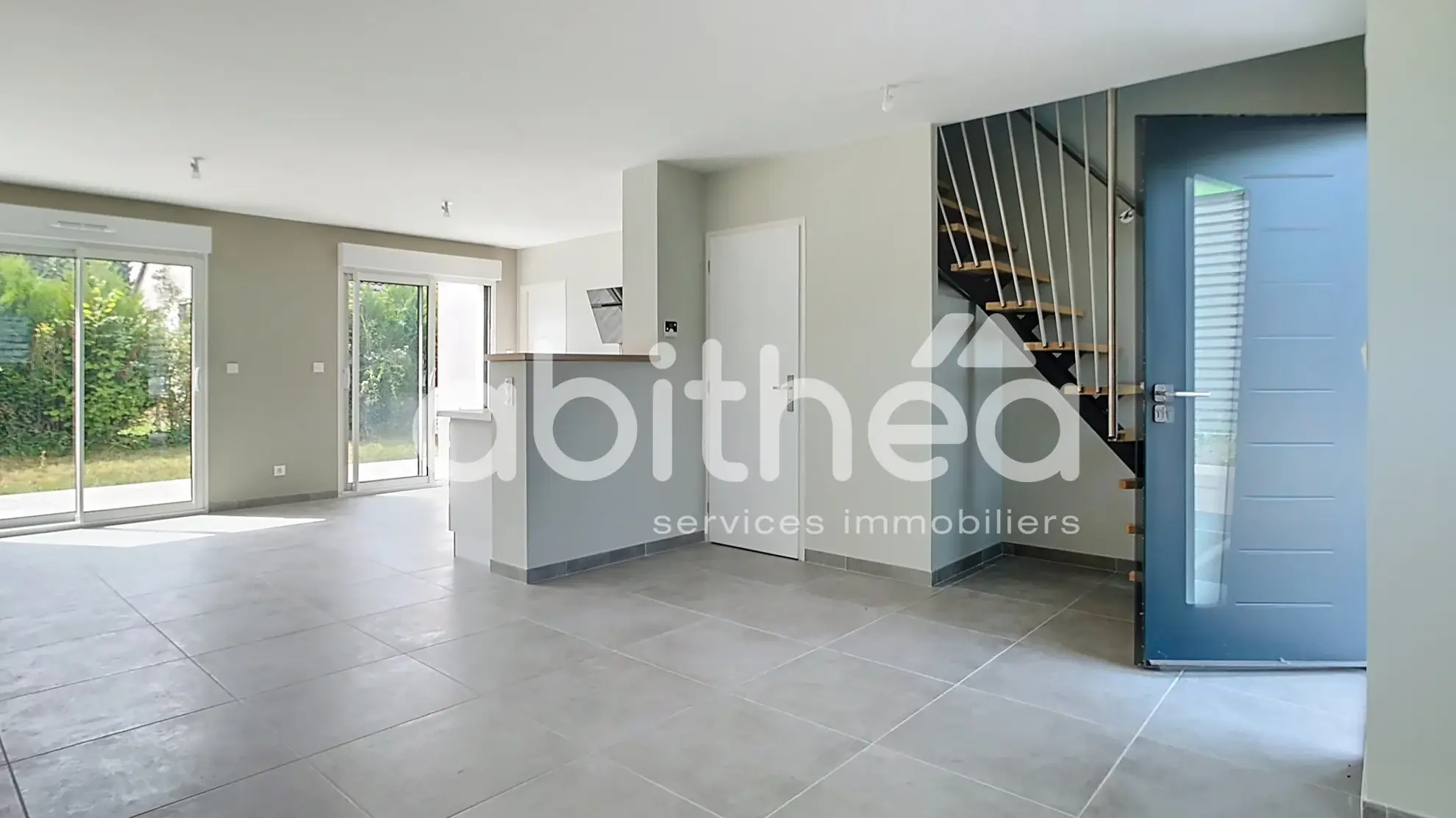 Maison neuve 3 chambres à Saint-André-les-Vergers, confort moderne et jardin 