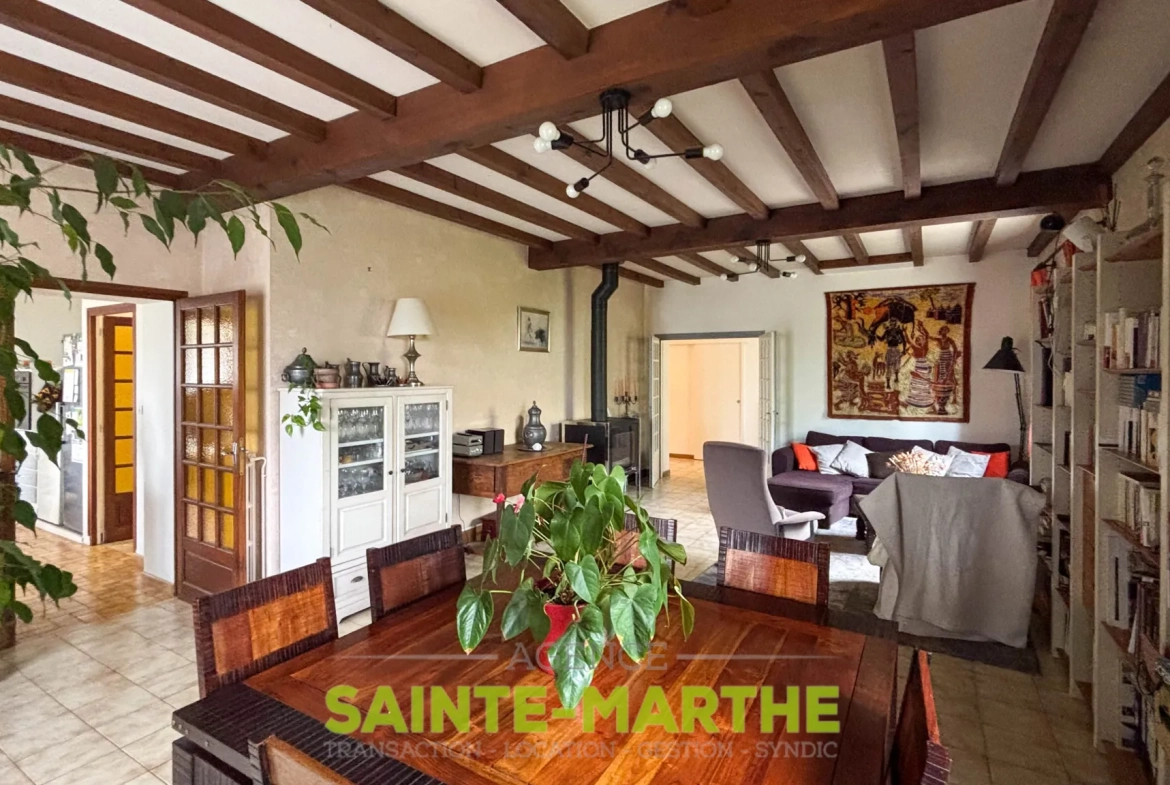 Villa à Bessines de 142 m² avec grand terrain et garage - 3 chambres 