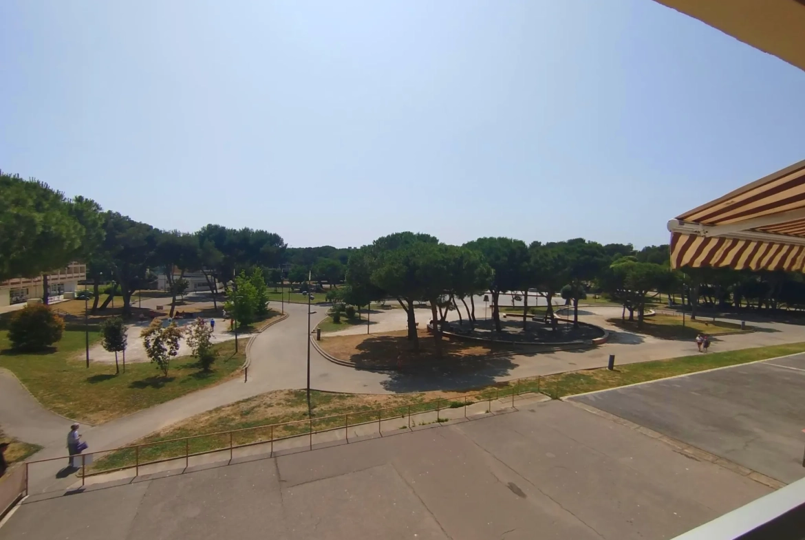 Appartement T1 avec Balcon et Vue sur le Parc Charles de Gaulle à Balaruc-les-Bains 